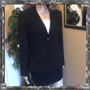 Women's Black Lined Blazer sz 8